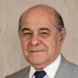 12 – Tancredo de Almeida Neves