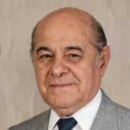 12 – Tancredo de Almeida Neves