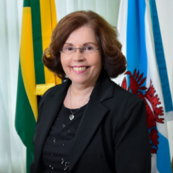 17 – Diva Maria de Oliveira Gesualdi